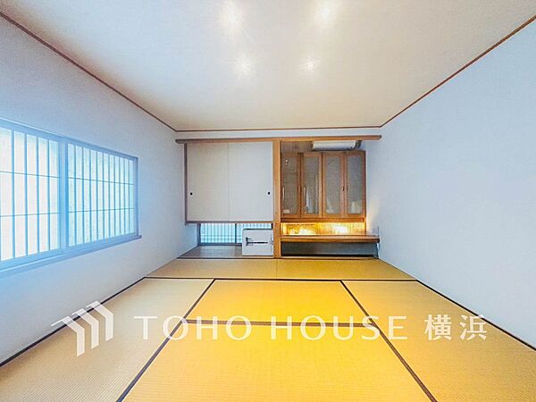 「家族団らん」 「来客時の客間」 等々多目的なスペースとして活用出来る便利な空間です。