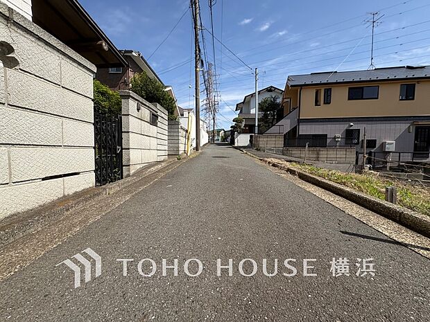 穏やかな住環境で子育てファミリーにもおすすめです。（2026年4月撮影）