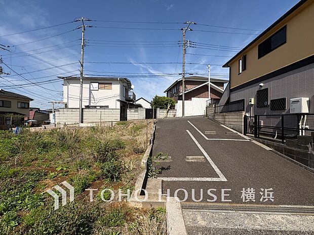 表現された空間は豊かな光と風を纏い、暮らしの時間を豊かにしてくれます。（2026年4月撮影）