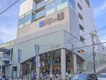 東急田園都市線「青葉台」駅　1920m　。田園都市線の急行停車駅。急行利用で「渋谷」駅へ約25分！半蔵門線乗り入れで「大手町」駅へもダイレクトアクセス！