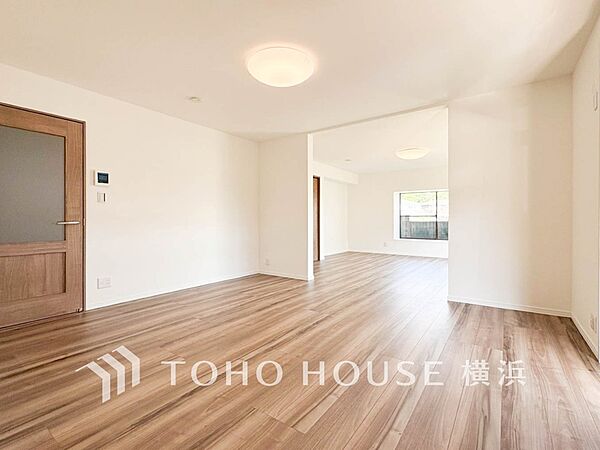 家族と過ごす時間を大切にしたい方にぴったりの明るくゆとりある住空間です。