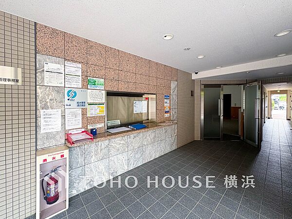 日勤で管理人さんもいらっしゃりより安心してお住まいになれます。