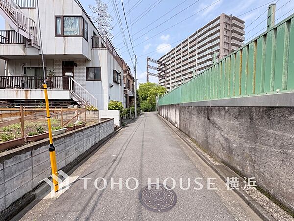 家の良し悪しだけでなく周辺環境も重要なポイント。（2026年4月撮影）
