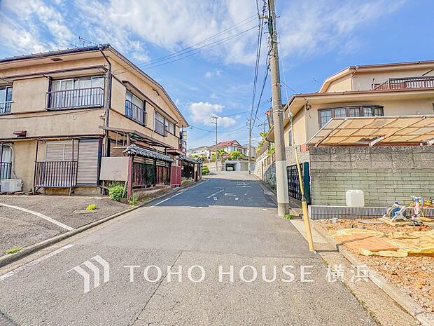 穏やかな住環境で子育てファミリーにもおすすめです。（2026年4月撮影）