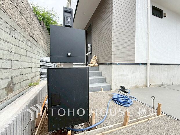 宅配ボックスがあると再配達依頼する必要がないので時間を有効に使えます。