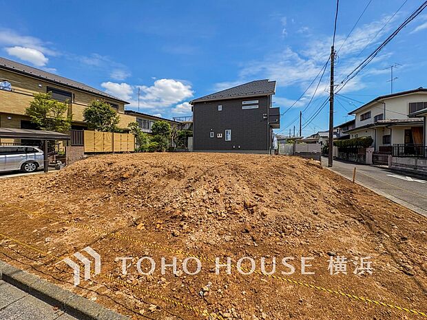 暖かな陽光と爽やかな風がハーモニーを奏でる上質な空間を愉しむ暮らし。（2026年4月撮影）
