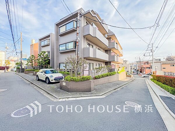 時間のゆとりと空間、爽やかな陽光がもたらす光と風を贅沢なまでに感じる暮らしが始まります。
