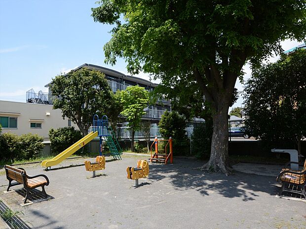 本宿町第一公園　450m　お子様の遊び場や、お散歩のついでにふらっと立ち寄れる、身近な憩いのスポットです。 