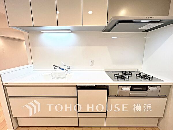 機能性とデザイン性を兼ね備えたシステムキッチン。