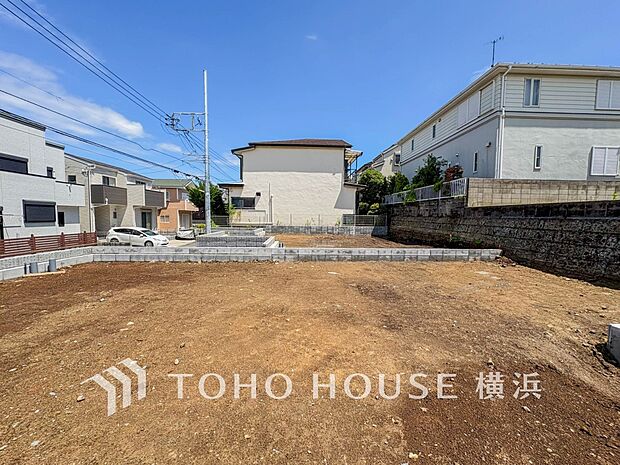 暖かな陽光と爽やかな風がハーモニーを奏でる上質な空間を愉しむ暮らし。(2026年4月撮影)