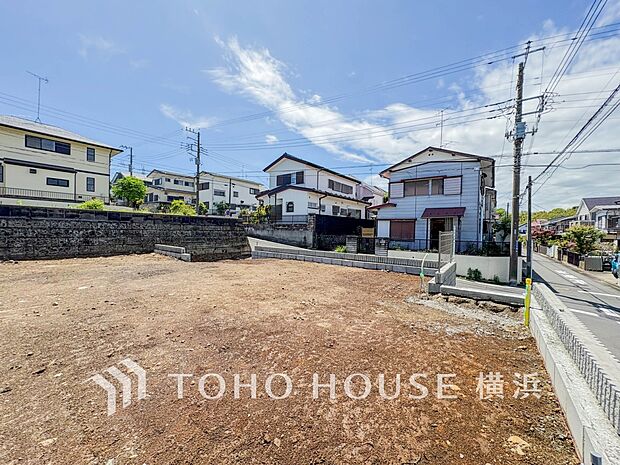 街並み全体のデザインへの拘りと充実した設備はきっとご満足いただける筈。(2026年4月撮影)