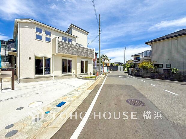 生活利便に優れた住環境に立地し、ゆとりある生活が送れます。