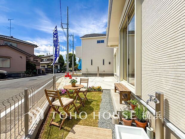 開放的な空間。生成AIによるイメージです。家具・小物・植栽等は販売図面に含まれません。