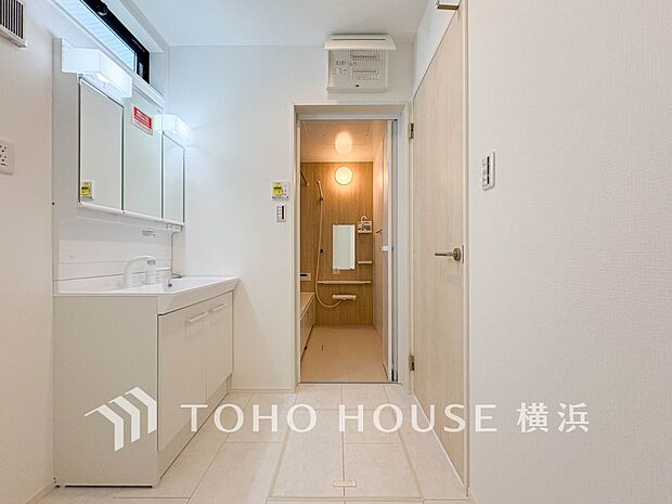 ご家族の1日が始まり、1日の終わりを締めくくる洗面空間。