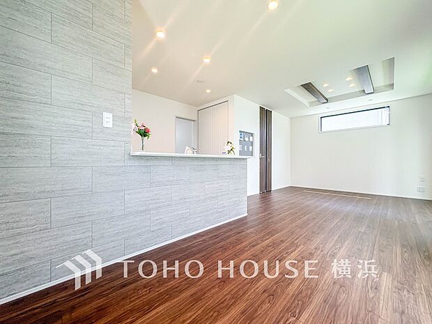 集いの場、憩いの場としての快適性を求めたやすらぎの空間です。