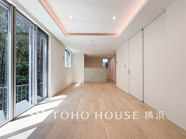 家族と過ごす時間を大切にしたい方にぴったりの明るくゆとりある住空間です。