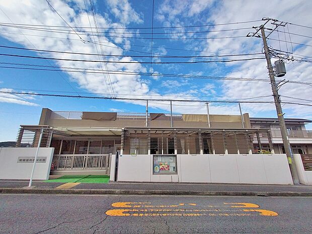 明徳釜利谷保育園　550m　手作り給食で「おいしい」と気持ちに繋がる味わいを大切にしています。   