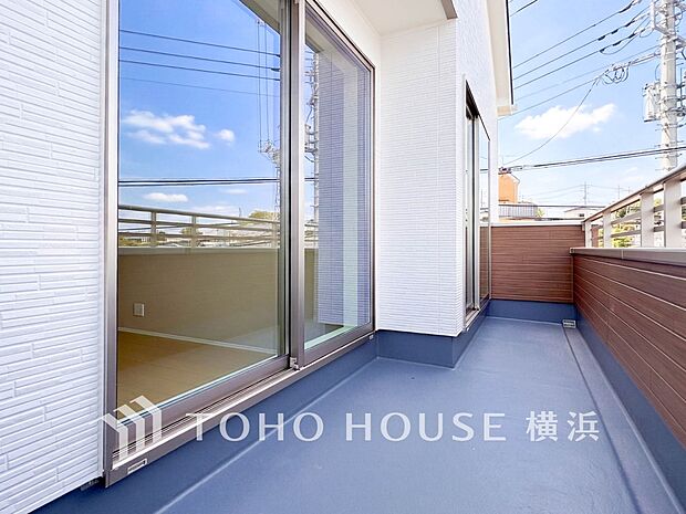 お部屋にも爽やかな風と暖かく柔らかな日差しが差し込み、毎日の暮らしを豊かに彩ります。