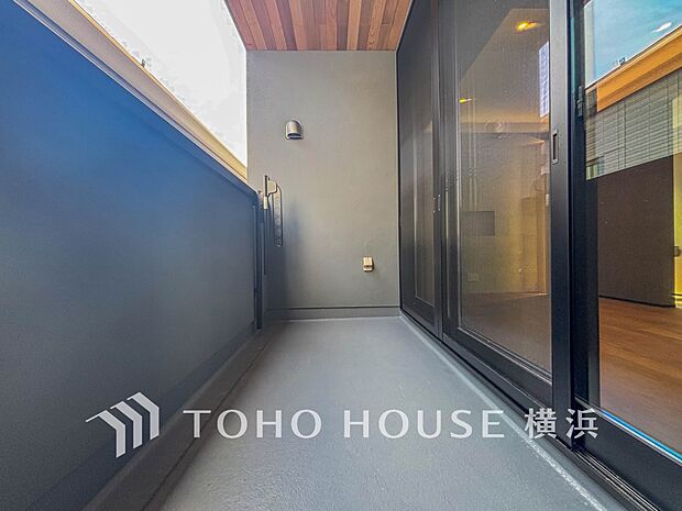 お部屋にも爽やかな風と暖かく柔らかな日差しが差し込み、毎日の暮らしを豊かに彩ります。