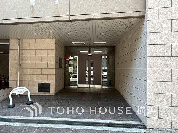 帰宅されるご家族や訪れる方を優しく迎え、安らぎに満ちた生活空間を予感させてくれます。