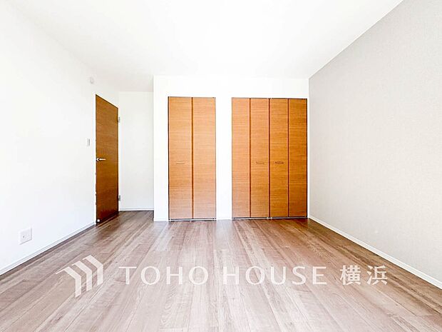 穏やかな寛ぎを届ける上質仕様のお部屋。自分時間を充実させながら心豊かにできるプライベート空間。