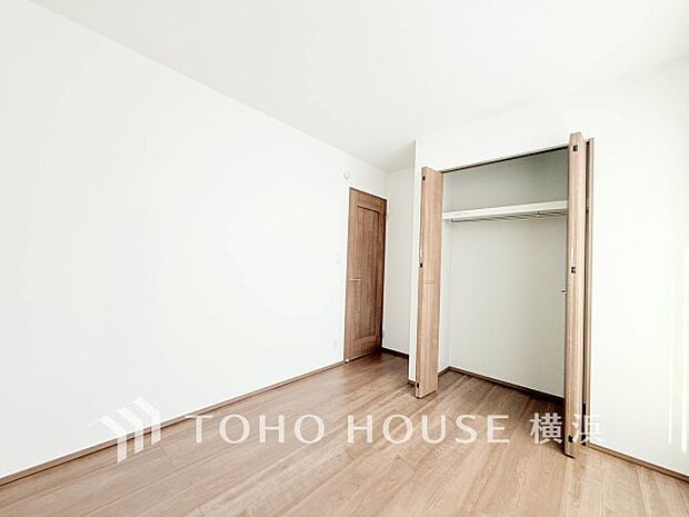 環境の良い場所にセンス良く暮らしたい、こだわりの室内には至福のシーンが繰り広げられます。