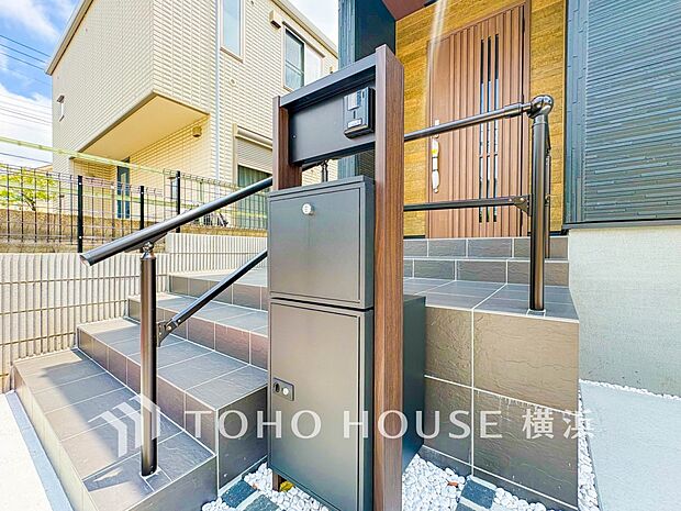 宅配ボックスがあると再配達依頼する必要がないので時間を有効に使えます。