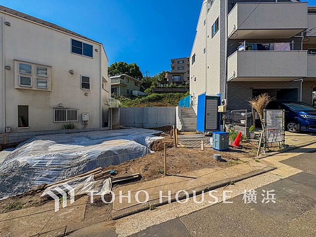 良質な環境に暮らす永住の邸がここに誕生します。(2026年5月撮影)