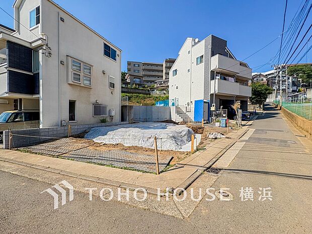 通風・採光にも優れ、心地よい光と風が溢れています。(2026年5月撮影)
