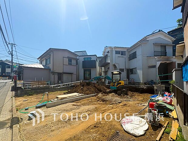 四季折々の変化を楽しめる心地よい場所となりそうなロケーションです。(2026年5月撮影)