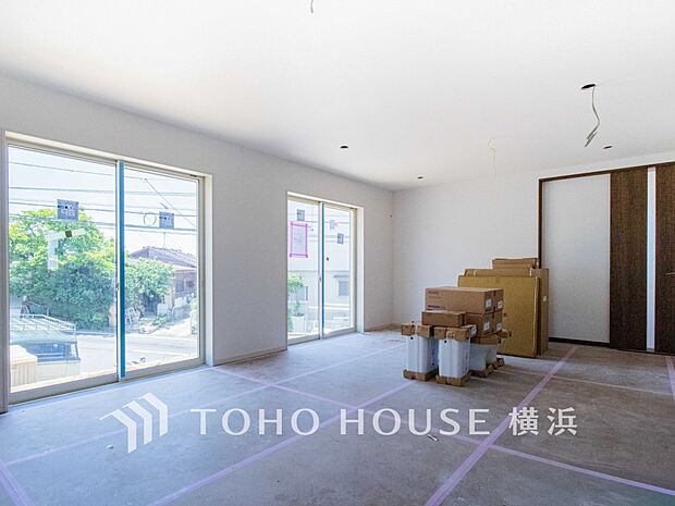 和やかで洗練された空間の演出。寛ぎとコミュニケーションを育む居心地のよい場所。