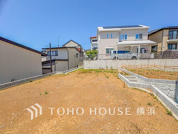 良質な環境に暮らす永住の邸がここに誕生します。(2026年5月撮影)