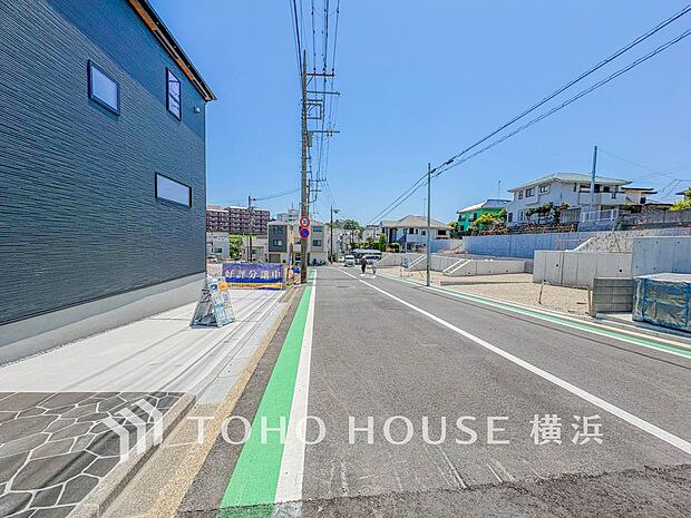 生活利便に優れた住環境に立地し、ゆとりある生活が送れます。