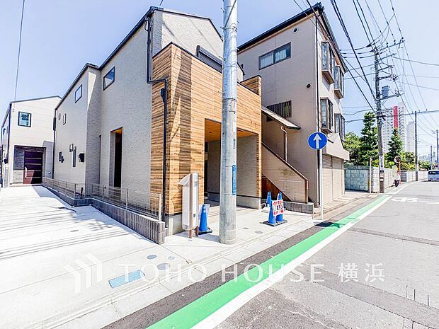 生活利便に優れた住環境に立地し、ゆとりある生活が送れます。