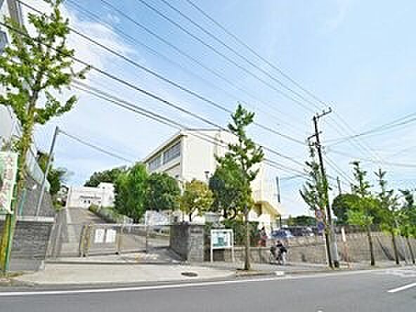 横浜市立藤が丘小学校　400m　 