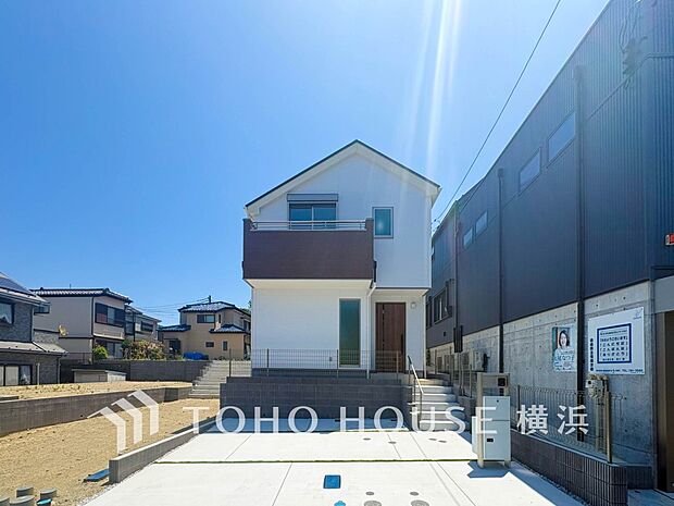 表現された空間は豊かな光と風を纏い、暮らしの時間を豊かにしてくれます。