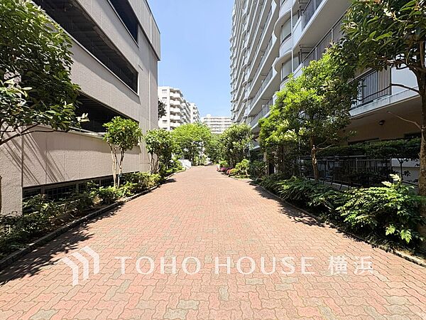 表現された空間は豊かな光と風を纏い、暮らしの時間を豊かにしてくれます。