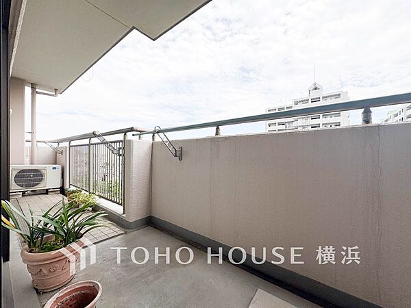 お部屋にも爽やかな風と暖かく柔らかな日差しが差し込み、毎日の暮らしを豊かに彩ります。