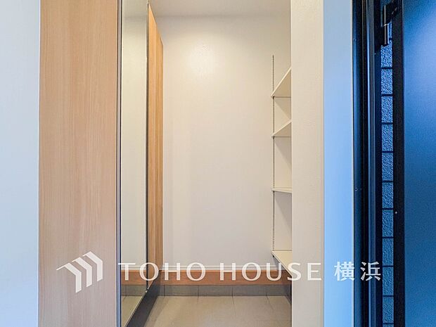 シューズインクローゼット完備でたくさんの靴をしっかり収納。