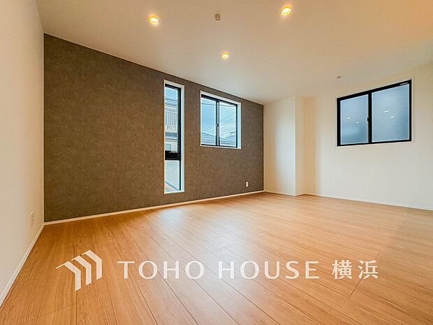 和やかで洗練された空間の演出。寛ぎとコミュニケーションを育む居心地のよい場所。