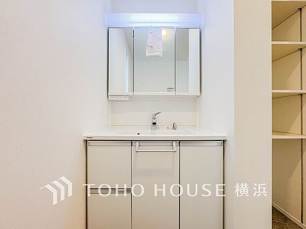 ご家族の1日が始まり、1日の終わりを締めくくる洗面空間。