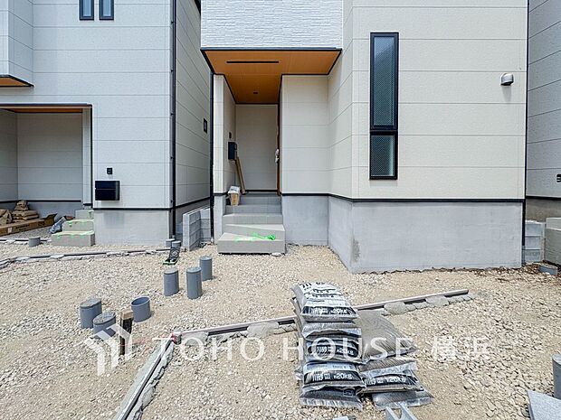 敷地内に駐車スペースがあると、日々の暮らしのをスムーズに運ぶ事が出来ます。
