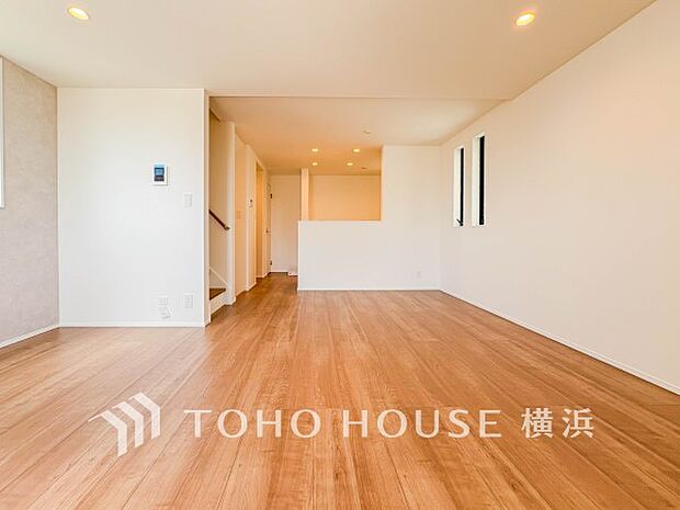 集いの場、憩いの場としての快適性を求めたやすらぎの空間です。