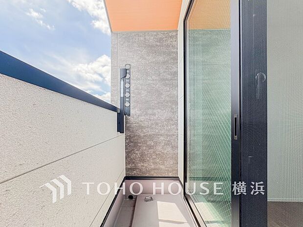 お部屋にも爽やかな風と暖かく柔らかな日差しが差し込み、毎日の暮らしを豊かに彩ります。
