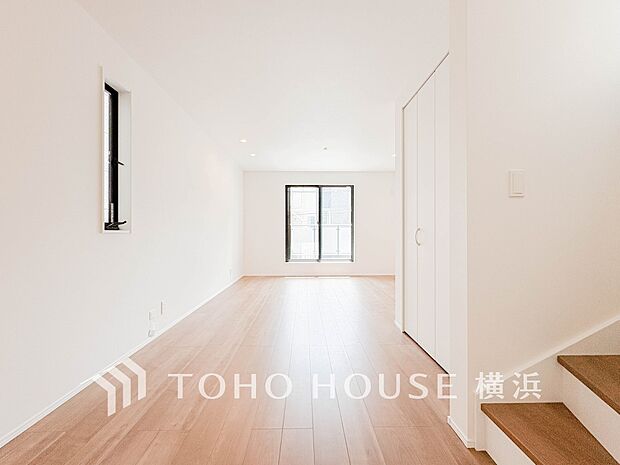 家族と過ごす時間を大切にしたい方にぴったりの明るくゆとりある住空間です。