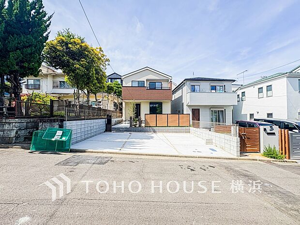 生活利便に優れた住環境に立地し、ゆとりある生活が送れます。