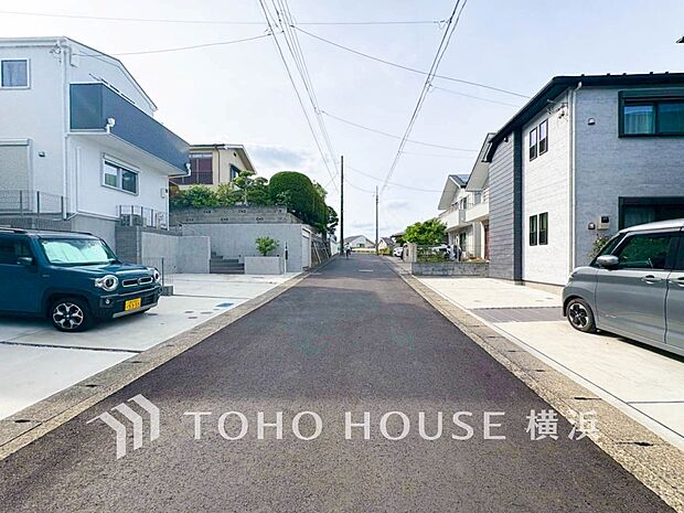 生活利便に優れた住環境に立地し、ゆとりある生活が送れます。（2026年5月撮影）