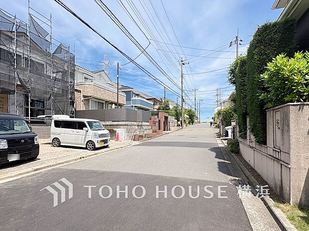 穏やかな住環境で子育てファミリーにもおすすめです。（2026年6月撮影）