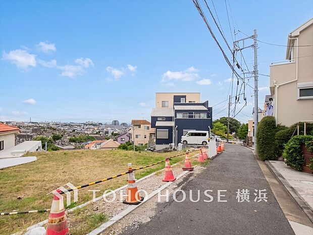 穏やかな住環境で子育てファミリーにもおすすめです。(2026年6月撮影)