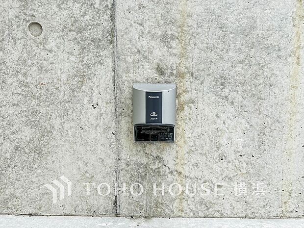 電動自動車やバイクの充電や、電気をつかったもので掃除ができたりと屋外で電化製品が使えて便利です。